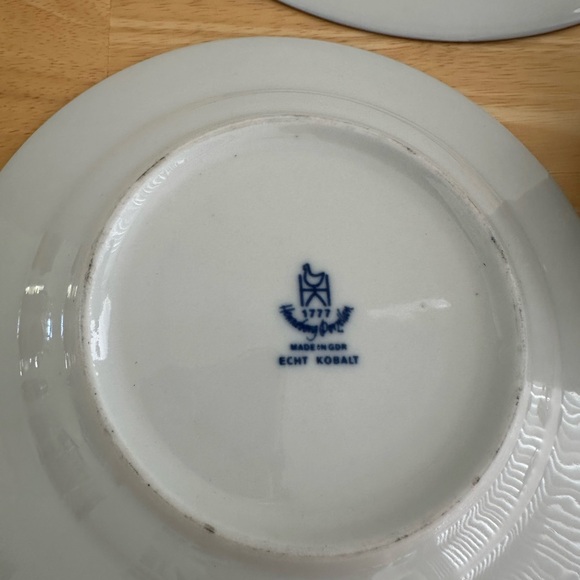 Hennsberg 1777 Echt Kobalt GDR Blue Gold Tea Cup Saucer Plate - Picture 6 of 8